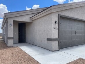 Building Photo - 3422 Mulberry Ln
