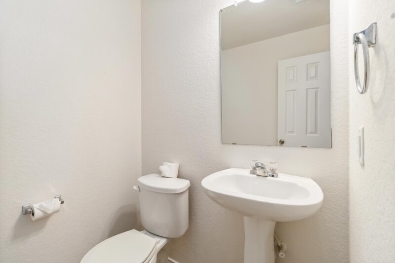 Building Photo - 8647 Silver Willow
