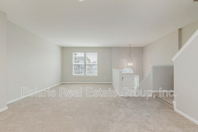 Building Photo - 8343 Clayhurst Dr