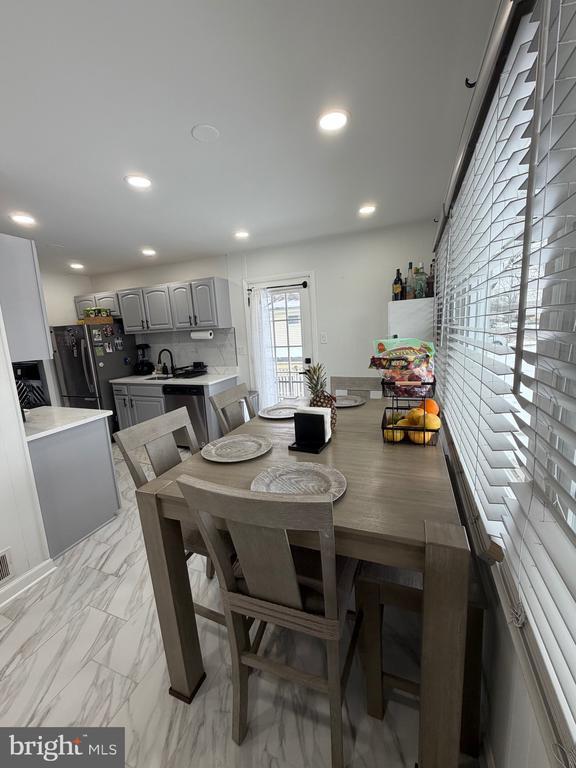 Building Photo - 15309 Alan Dr