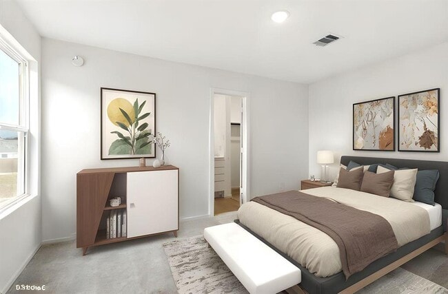 Building Photo - 18210 Via Aurelia Dr