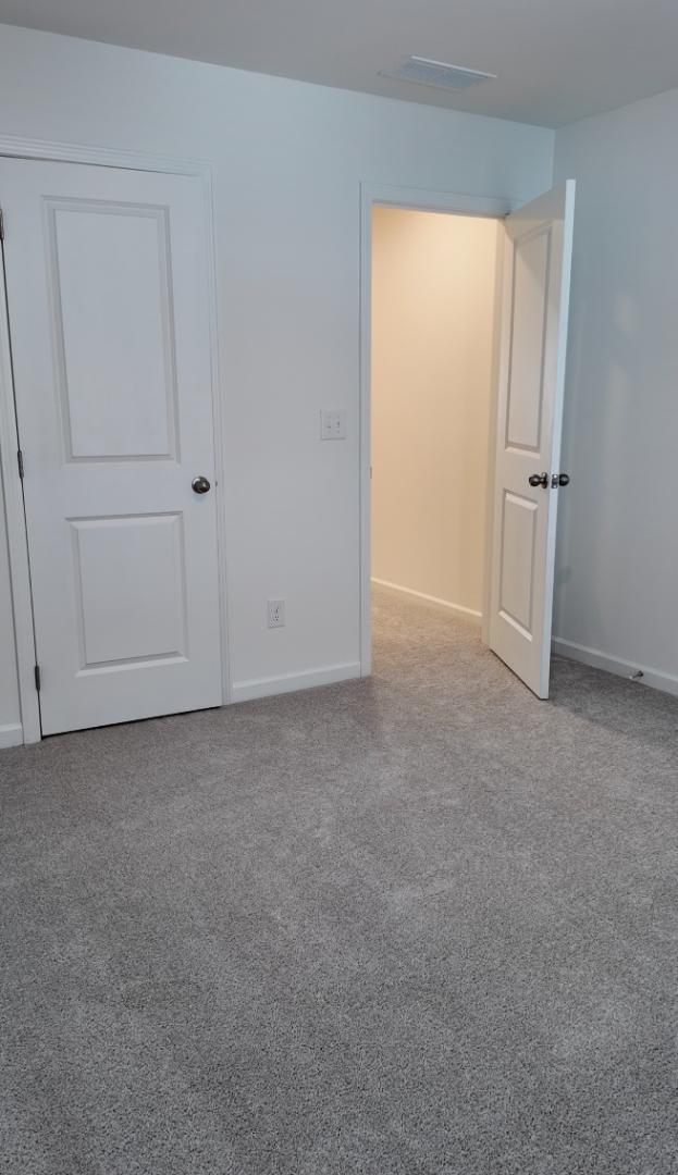 Building Photo - 136 Market St