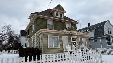 Building Photo - 500 Barrett St