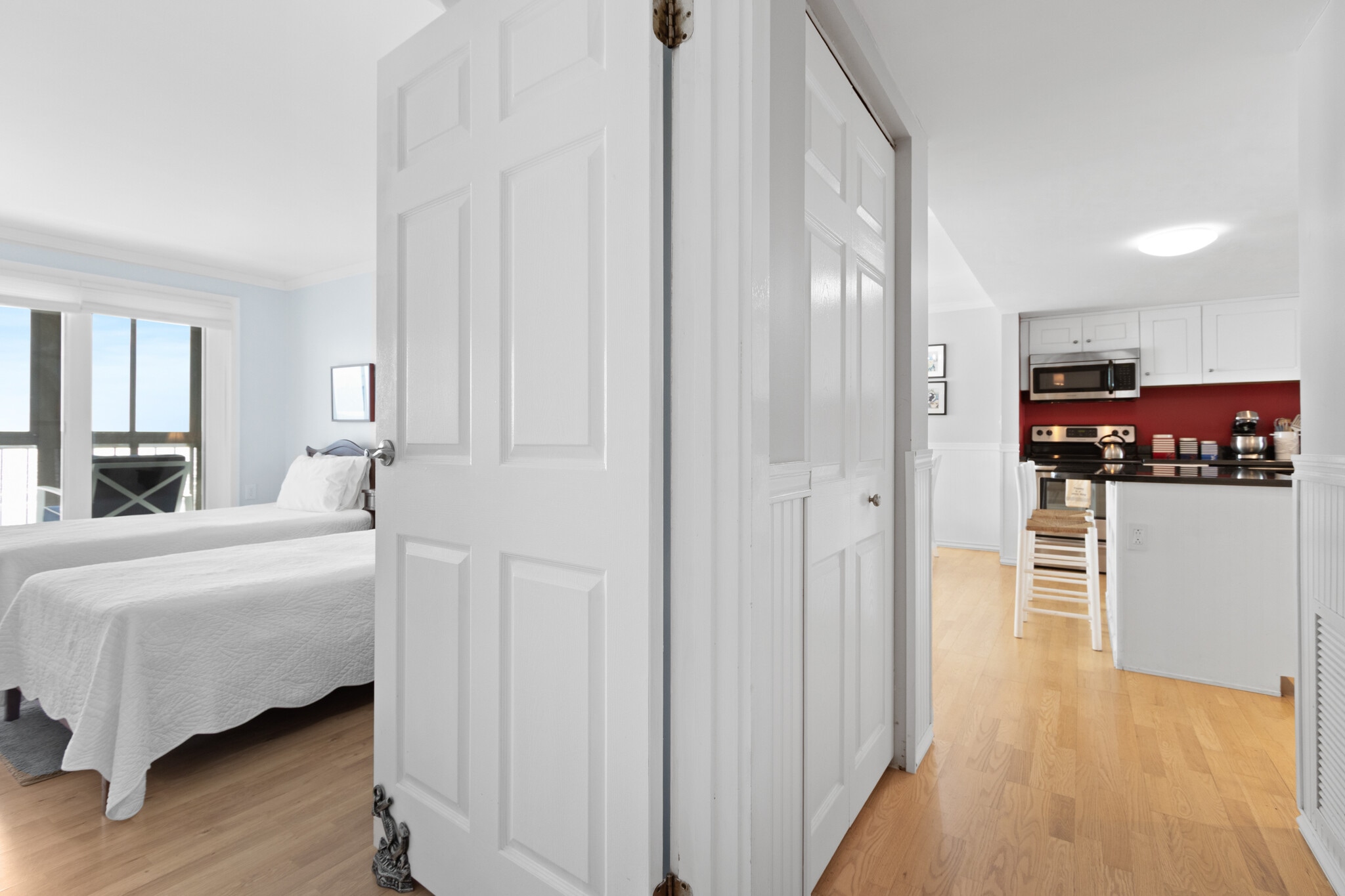 Building Photo - 1 Seacliff Ave