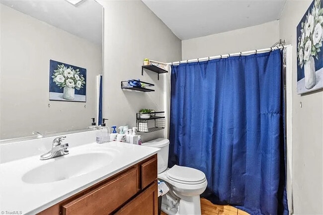 Building Photo - Lease OR Lease to Own