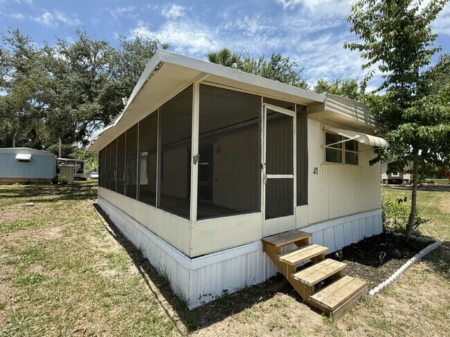 Building Photo - 130 S Suncoast Blvd