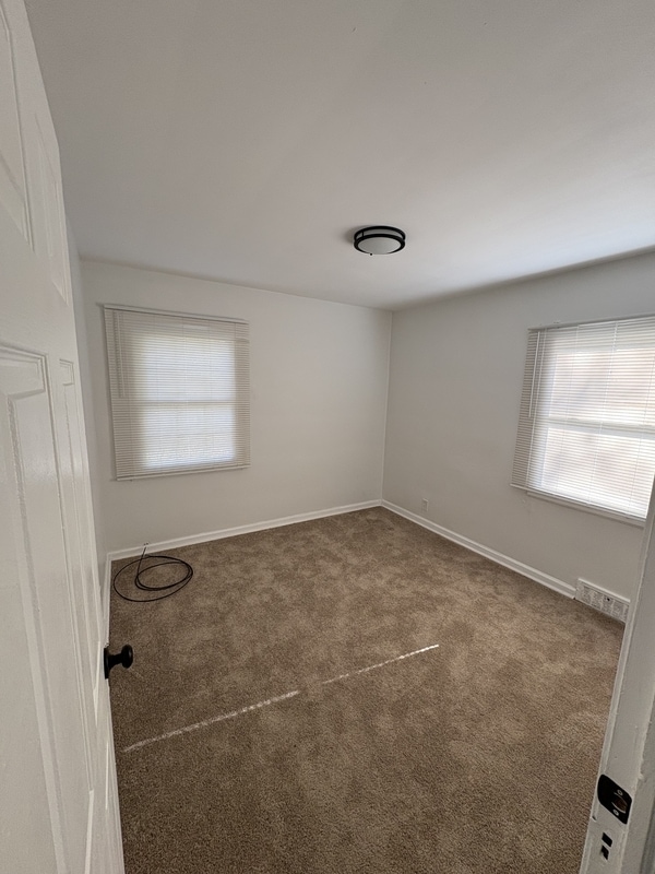 Building Photo - 15710 Biltmore St