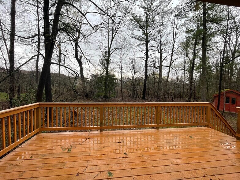 Building Photo - 139 Burleigh Dr