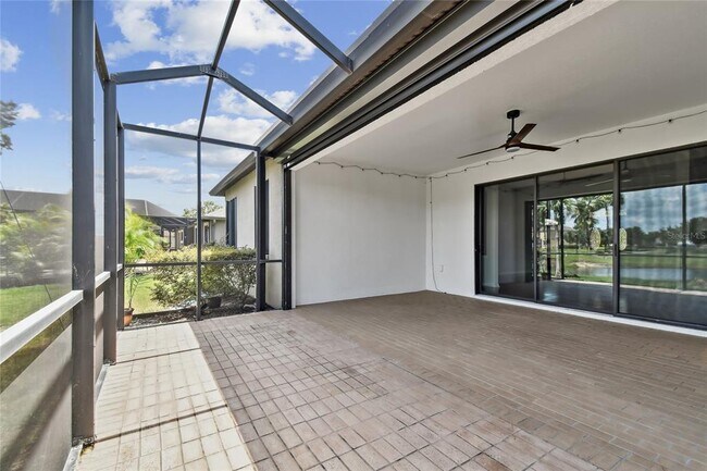 Building Photo - 5303 Moon Shell Dr
