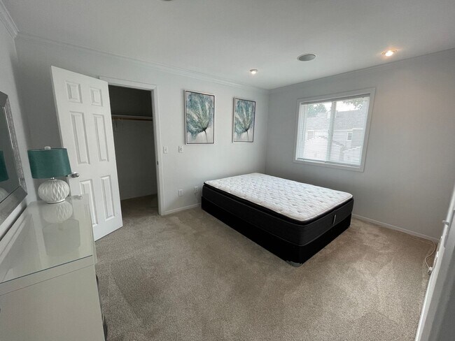 Building Photo - **Coming Soon** RARE Oswego Bay Community ...