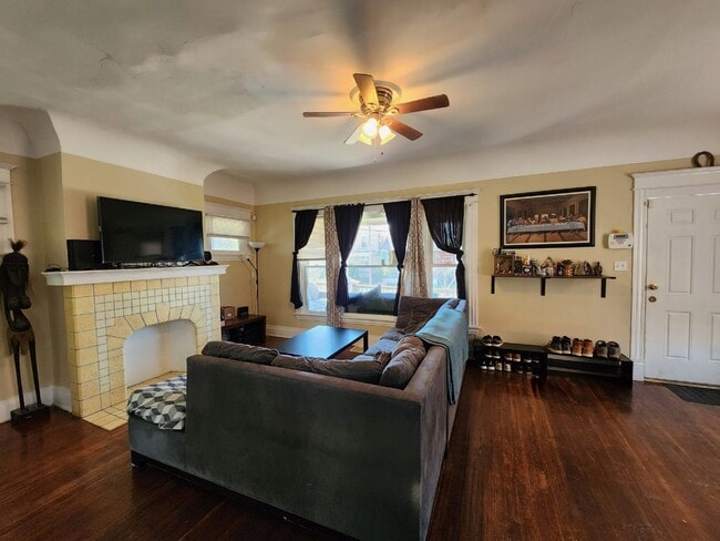 Building Photo - 3444 Price Ave