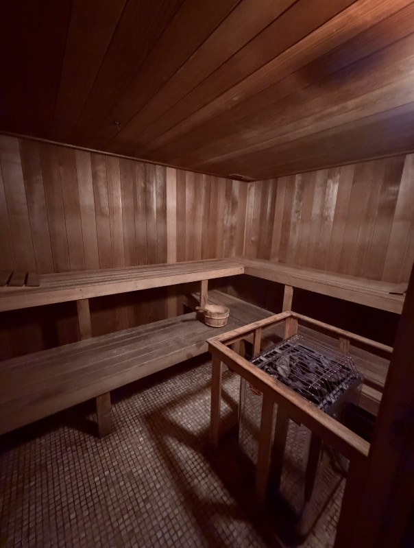 Building Photo - 64-05 Yellowstone Blvd