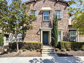 Building Photo - 3343 Vittoria Loop