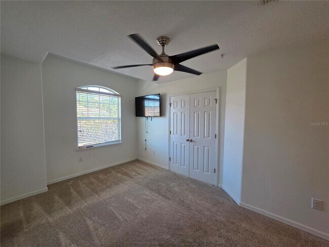 Building Photo - 9464 Tawnyberry St