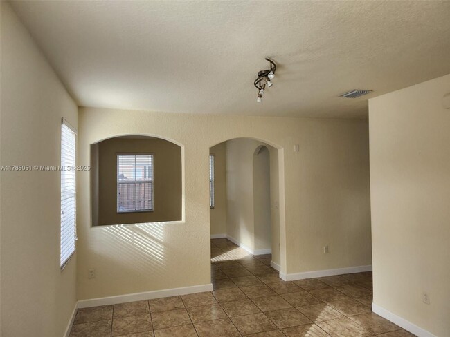 Building Photo - 11035 NW 86th Terrace