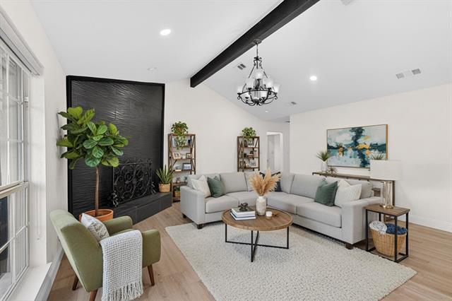 Building Photo - 3233 Santana Ln