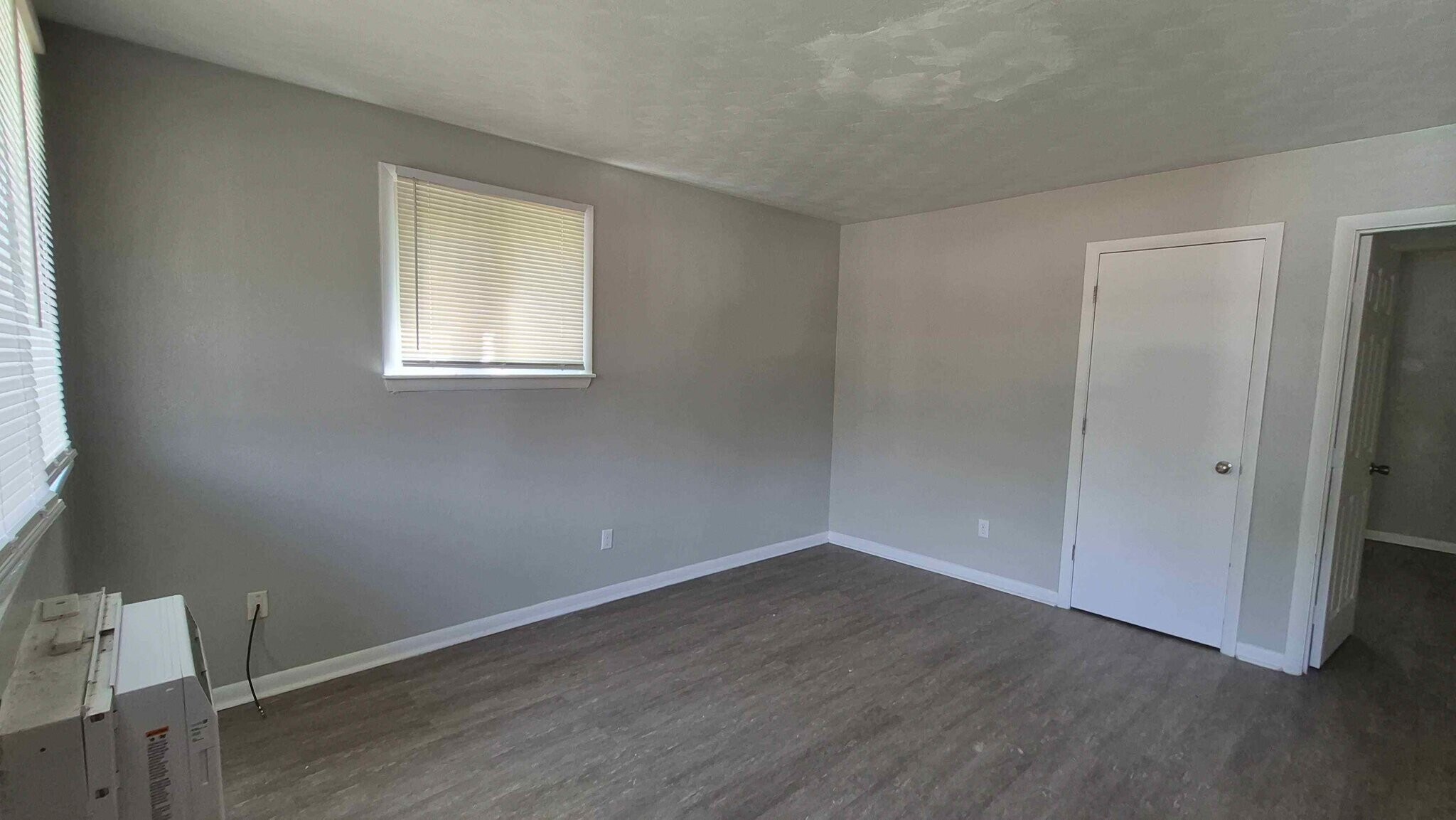 Building Photo - 262 E Nottingham Rd