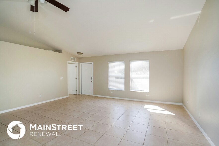 Building Photo - 221 NW 25th St