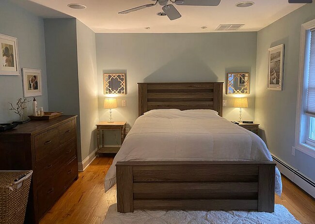 Building Photo - 5 Augusta St