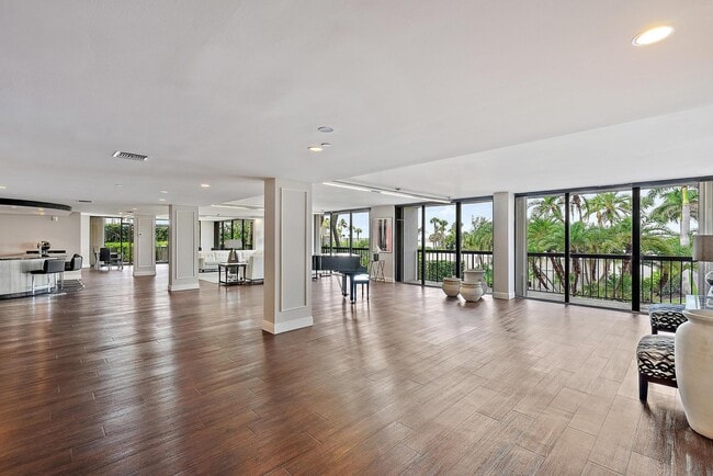 Building Photo - 3390 S Ocean Blvd