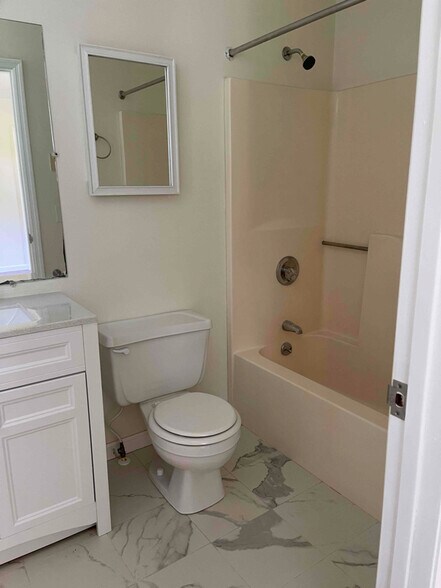 Building Photo - 1782-1191 191 Dr