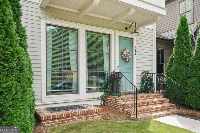 Building Photo - 144 1st Ave NW