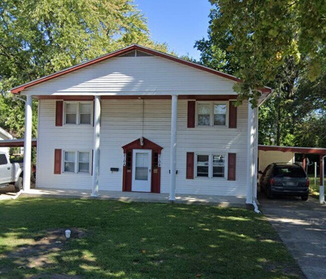 Primary Photo - 210 Howard Dr