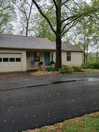 Building Photo - 8500 Olde Colony Trl