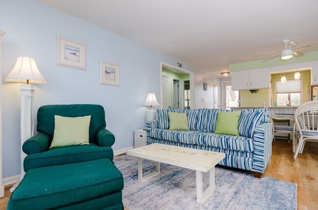 Building Photo - 2102 Surfrider Ct