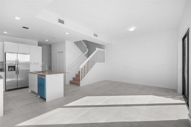 Building Photo - 34524 SW 190th Ave