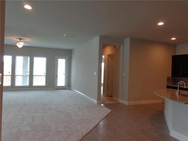 Building Photo - 5105 Rosewood Ln
