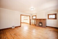 Building Photo - 1452 Rollins Rd