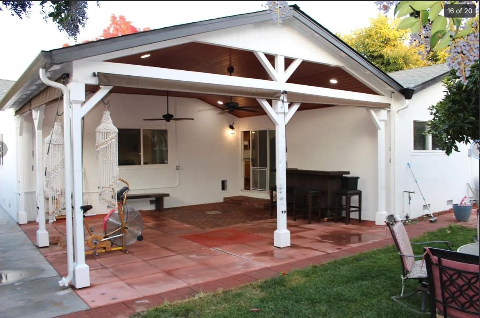 Building Photo - 118 Azucar Ave