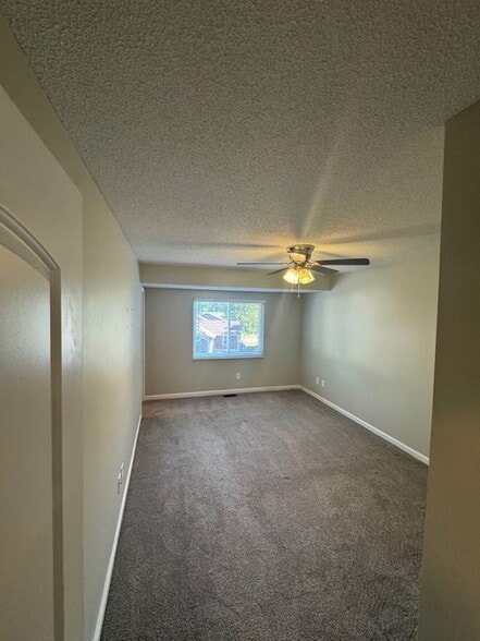 Building Photo - 1108 Amberglen Dr