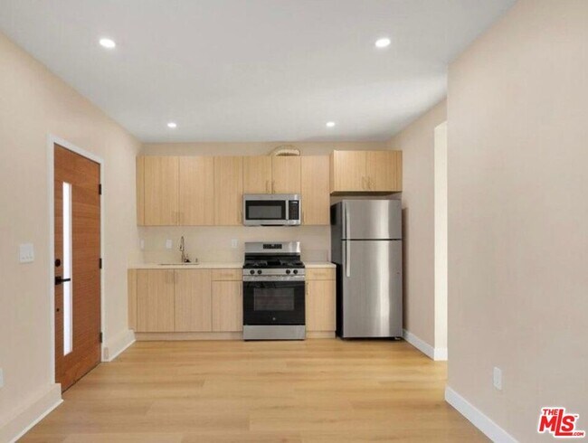 Building Photo - 10507 Dempsey Ave