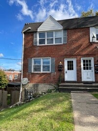 Building Photo - 121 N 16th St