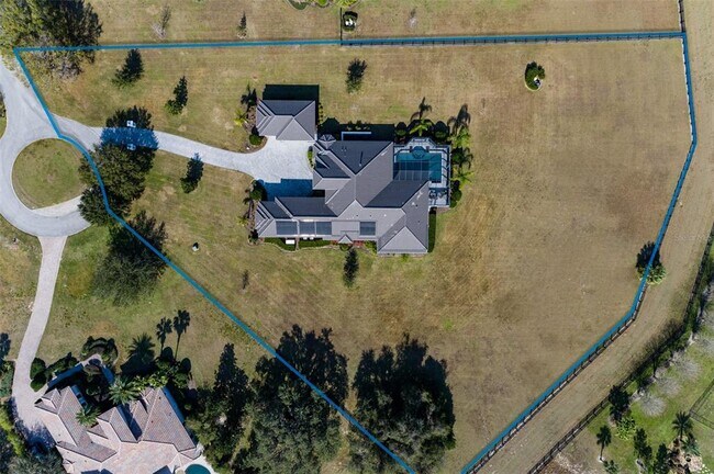 Building Photo - 10605 Midview Terrace