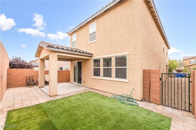 Building Photo - 8750 Cerrito Canyon Ct