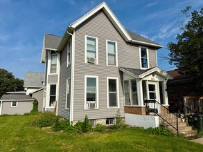 Building Photo - 321 Clay St