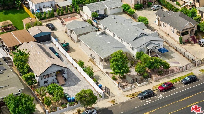 Building Photo - 6190 Mesa Ave