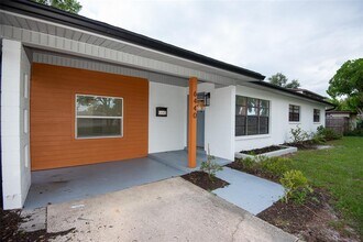 Building Photo - 6440 Greylynne St