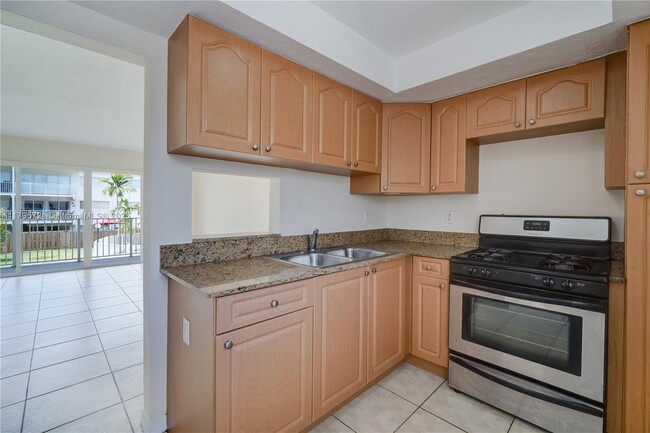 Building Photo - 7713 SW 88th St