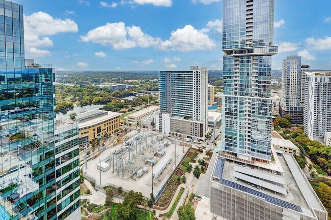 Building Photo - 360 Nueces St