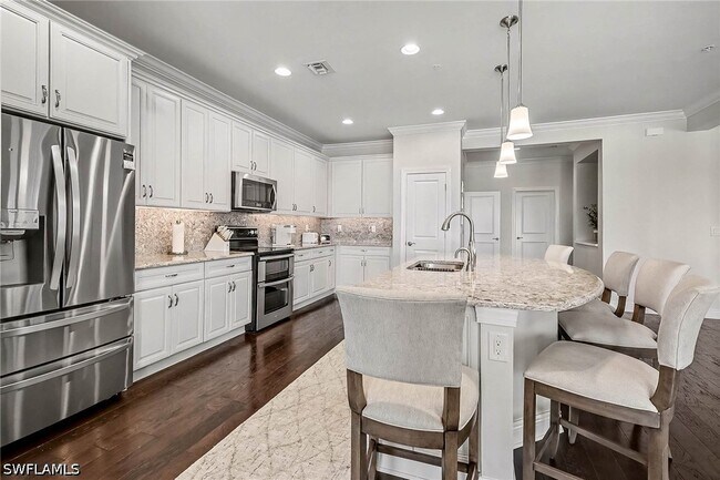 Building Photo - 15181 Butler Lake Dr