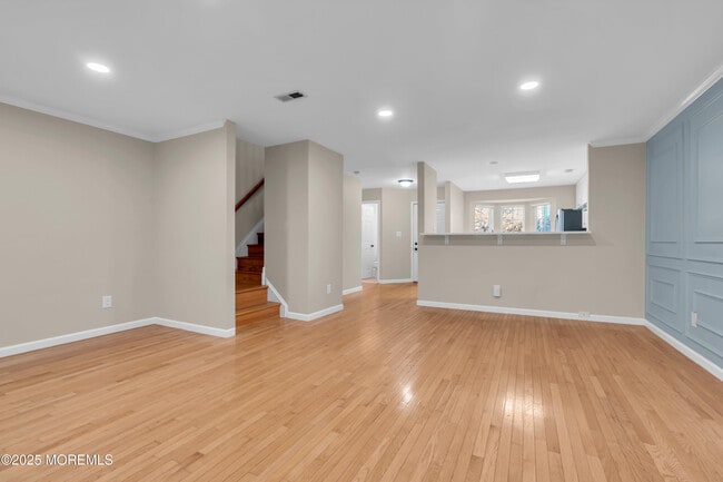 Building Photo - 31 Lexington Ct