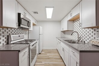 Building Photo - 441 N Lamb Blvd
