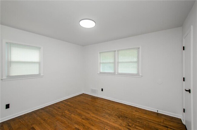 Building Photo - 3833 Wedgefield Cir