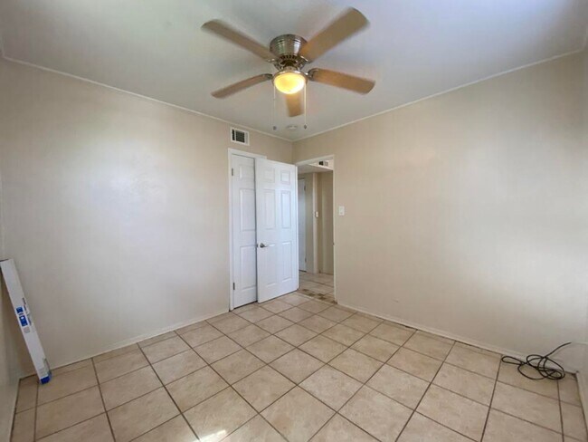 Building Photo - 3/2 in Holly Hill