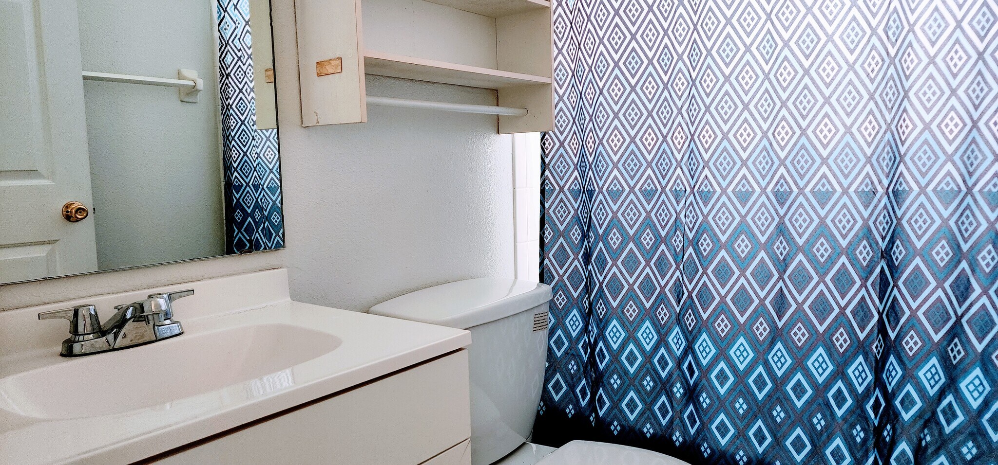 2nd Bathroom - 4002 Bolinas Ct