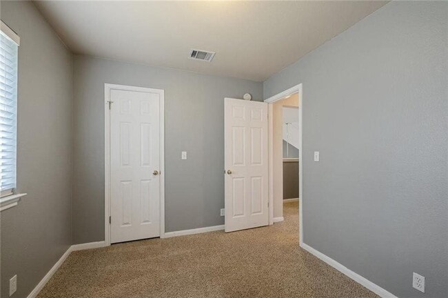 Building Photo - 1709 Royal Ascot Dr